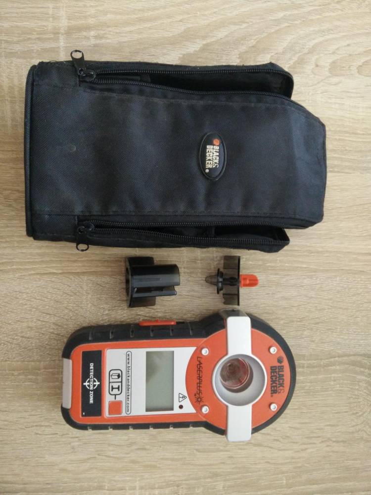 ox_detektor-black-decker-3-w-1-plus-laserowa-poziomica