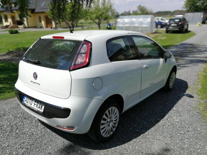 ox_fiat-punto-14-benzyna-2012r-klimatyzacja