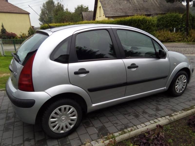 ox_citroen-c3-bezwypadkowy-14-75km-krajowy