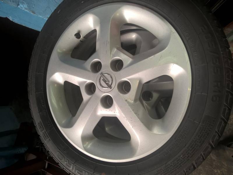 ox_alufelgi-16-opel-zafira-z-oponami-letnimi