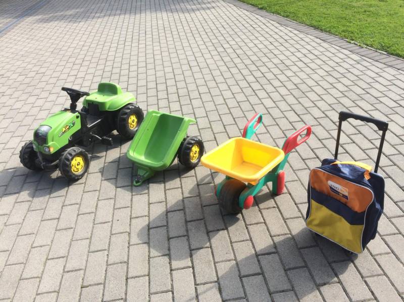 ox_zabawkitraktorek-na-pedaly-z-przyczepka-taczki-torba