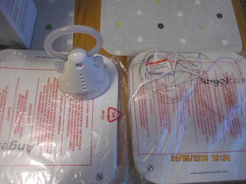 ox_monitor-oddechu-dla-dziecka-angelcare-ac300
