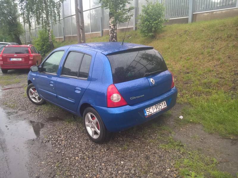 ox_renault-clio-2-campus-2008r-12-benzyna