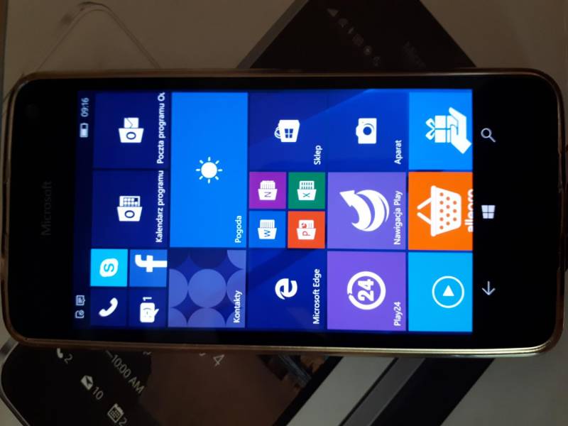 ox_microsoft-lumia-650-black