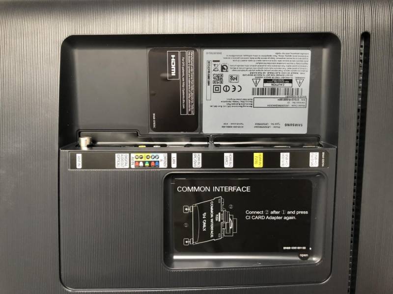 ox_telewizor-smart-tv-samsung-ue32m5602-nowy