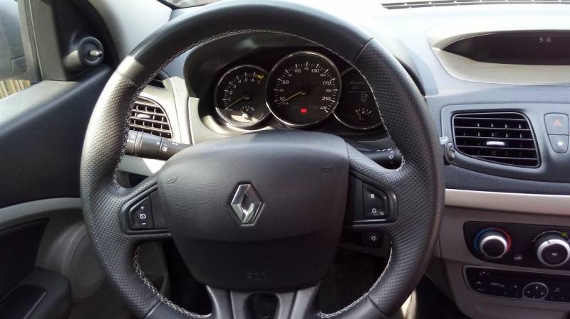 ox_renault-megane-iii-lift-rok-2012r-stan-bardzo-dobry