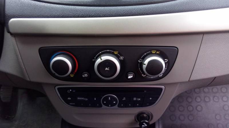 ox_renault-megane-iii-lift-rok-2012r-stan-bardzo-dobry