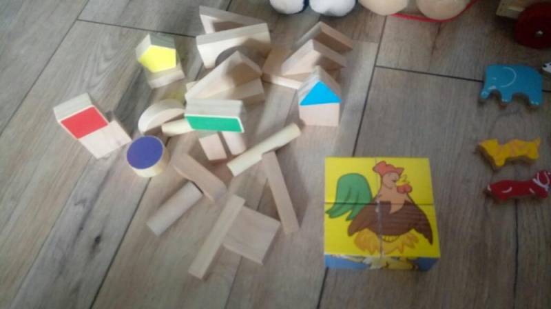 ox_zestaw-zabawek-edukacyjnych-dla-dziecka-wiek-od-12-miesiecy