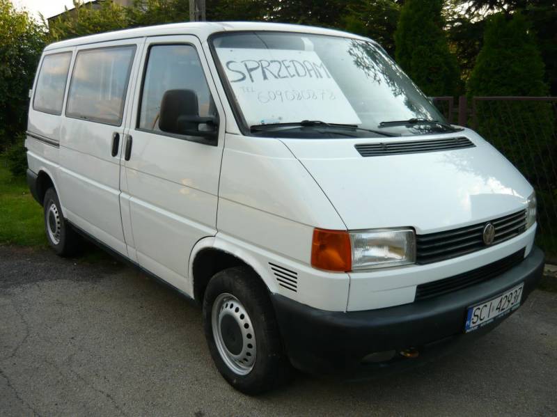 ox_vw-t4-25-tdi-102km-8-osob-komplet-siedzen-stan-bdobry