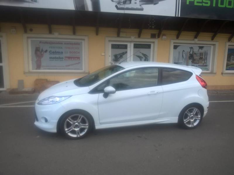 ox_ford-fiesta-mk7-2010r-st-16-benzyna