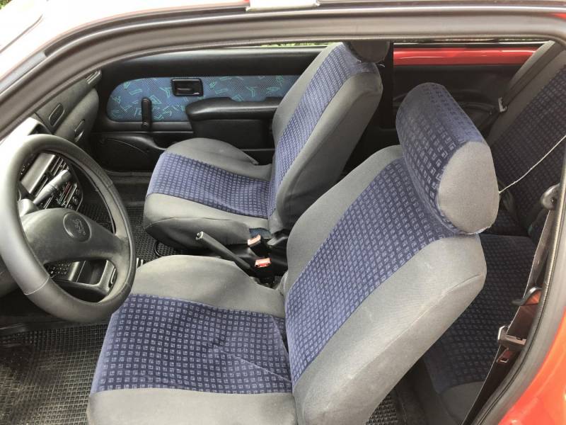 ox_auto-peugeot-106-10-benzyna