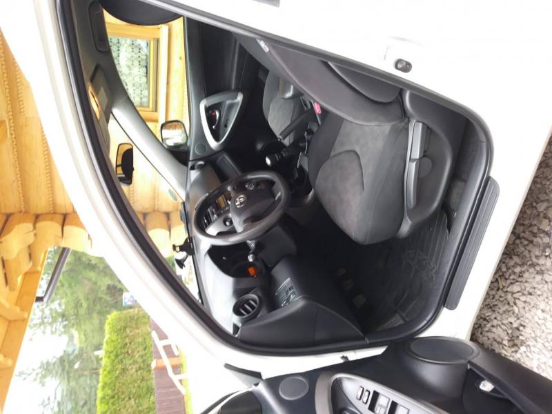 ox_sprzedam-toyota-rav4-iii-2011r