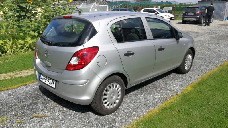 ox_opel-corsa-krajowy-12-benzgaz-klimatyzacja-nowe-opony-olej-filtry