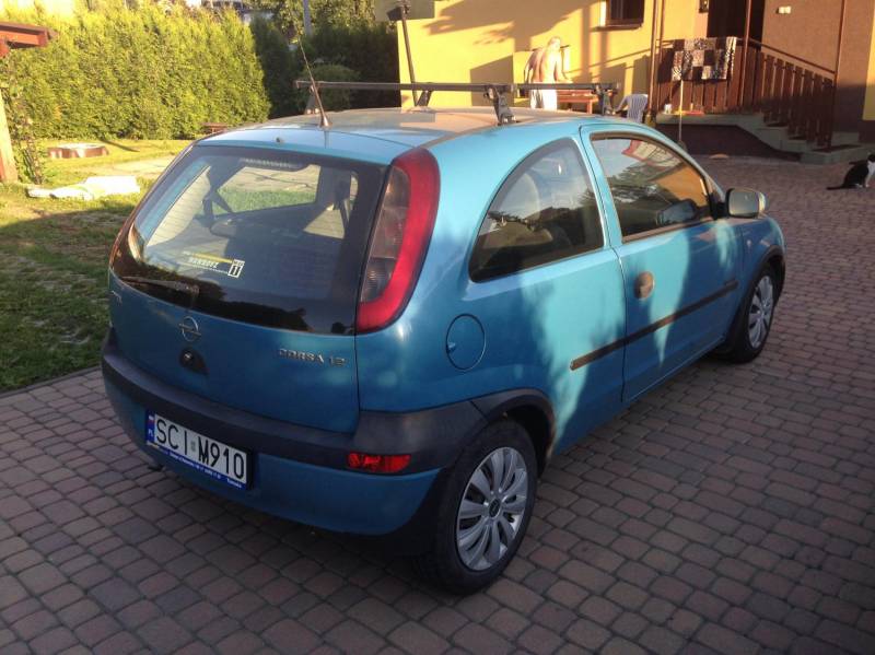 ox_opel-corsa-c-12-2000r