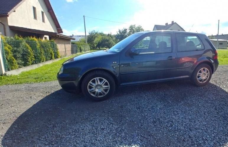 ox_vw-golf-iv-16-benzyna