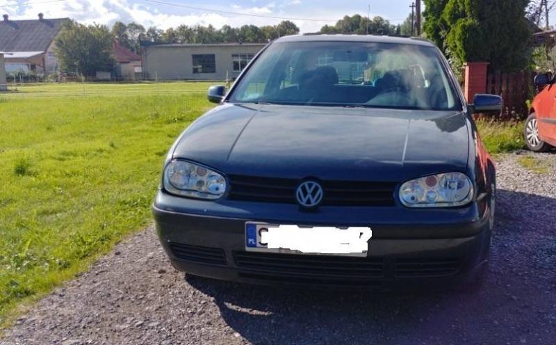 ox_vw-golf-iv-16-benzyna