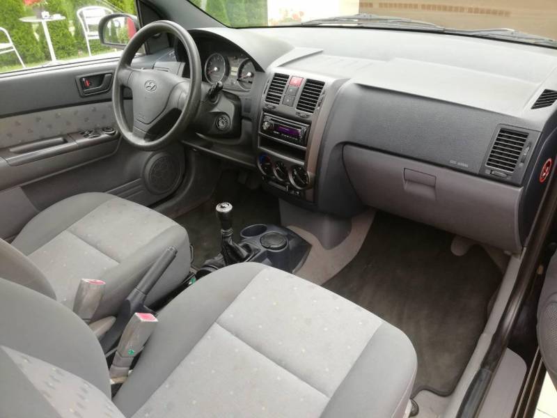ox_sprzedam-hyundai-11-benzyna-2004r-klimatyzacja