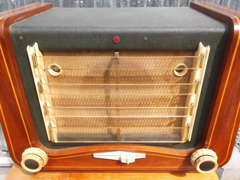ox_radio-tesla-maj-lata-50