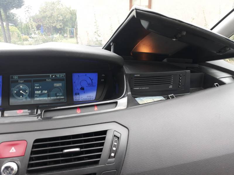 ox_citroen-c4-grand-picasso