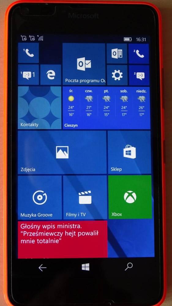 ox_microsoft-lumia-640-dual-sim-windows-10-karta-sd-4gb