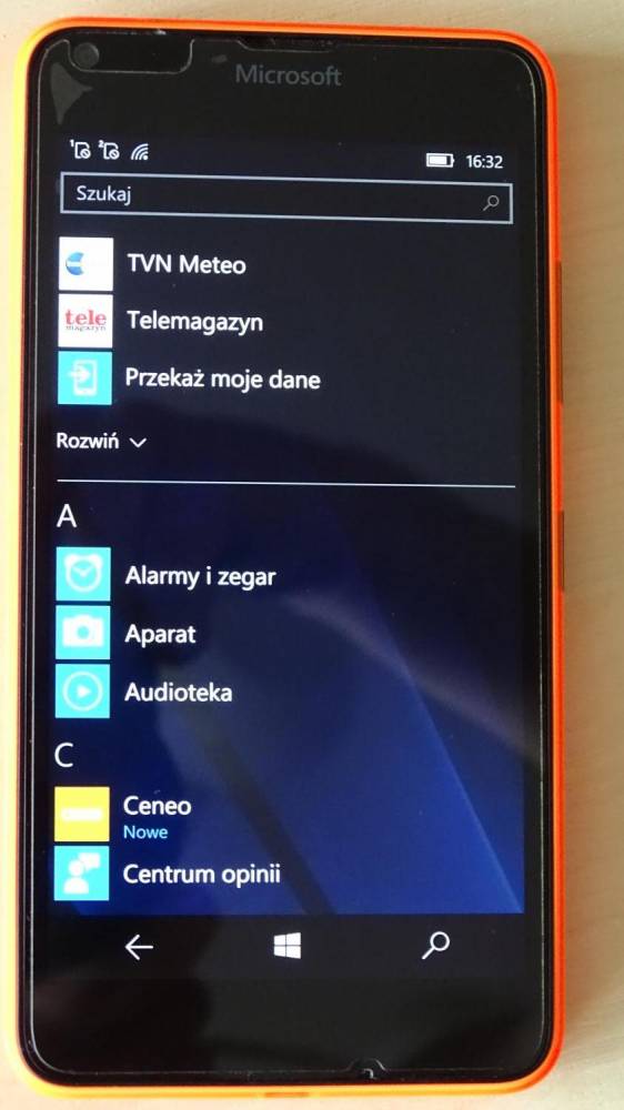 ox_microsoft-lumia-640-dual-sim-windows-10-karta-sd-4gb