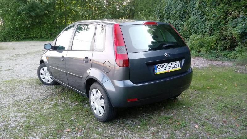 ox_ford-fiesta-2004-r-13-benzyna-klimatyzacja-wspomaganie-5-drzw