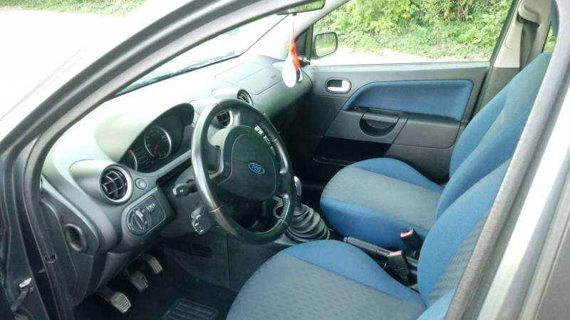 ox_ford-fiesta-2004-r-13-benzyna-klimatyzacja-wspomaganie-5-drzw