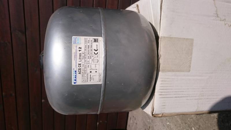 ox_bojler-plaszczowy-120l-membrama-przeponowa-i-pozostaly-osprzet