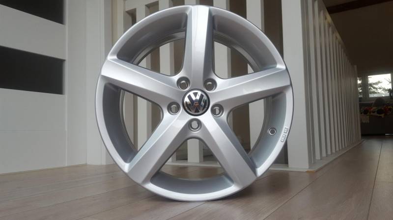 ox_nowe-alufelgi-volkswagen-17-5x112-audi-seat-skoda