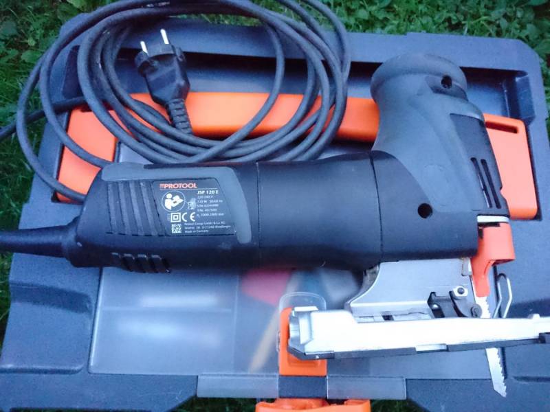ox_sprzedam-wyrzynarke-protool-jsp120e