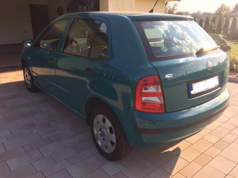 ox_skoda-fabia-19sdi-2004rok-klimatyzacja