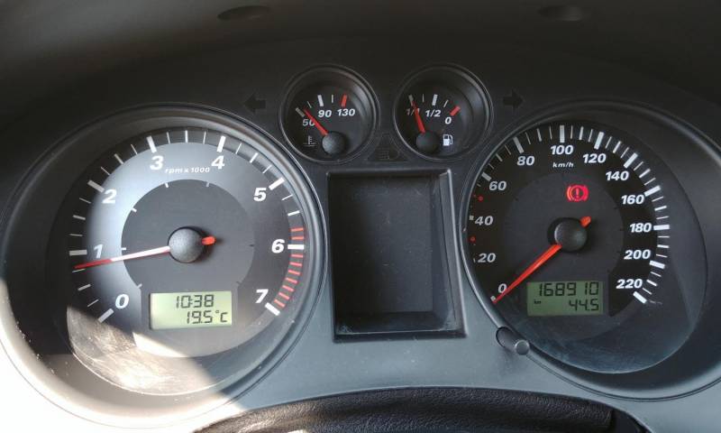 ox_seat-ibiza-iii-benzyna-14-75km