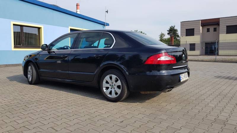 ox_sprzedam-skode-superb-diesel-2011r-1-wlasciciel-salon-polska
