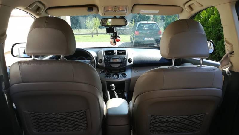 ox_toyota-rav-4-iii-2006-22d-4d-177-km-przebieg-187000
