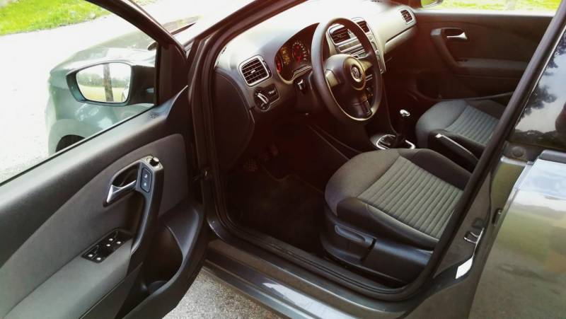 ox_volkswagen-polo-benzyna-14-86km-klima-4xel-szyby-serwis-2010r