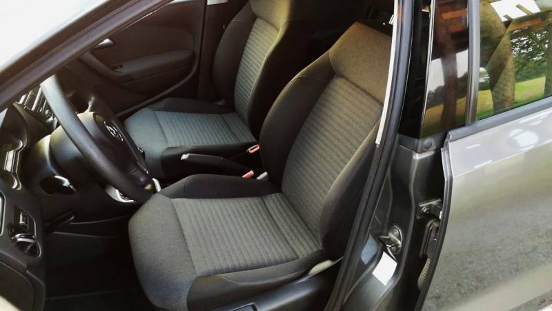 ox_volkswagen-polo-benzyna-14-86km-klima-4xel-szyby-serwis-2010r