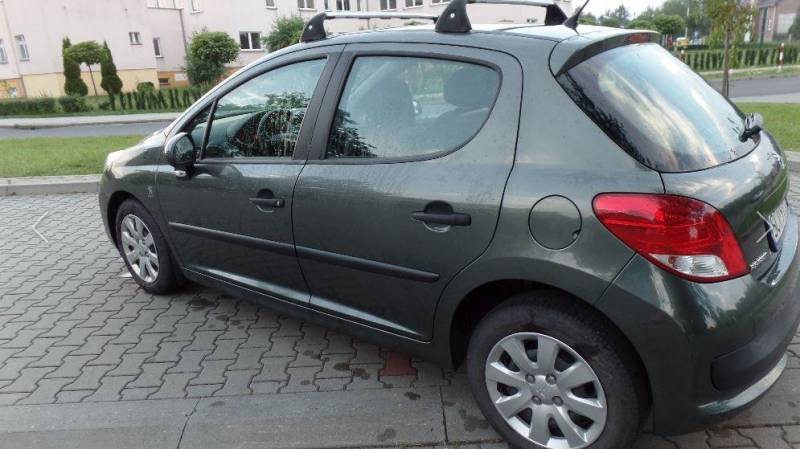 ox_peugeot-207-14-75-km-benzyna-polski-salon