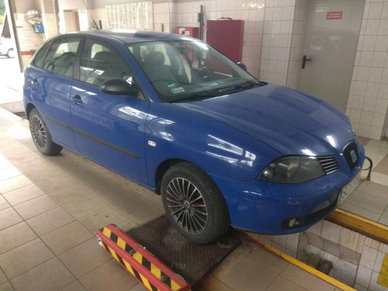 ox_seat-ibiza-iii-12-benz-2002r-klimatyzacja-manualna-sprawna