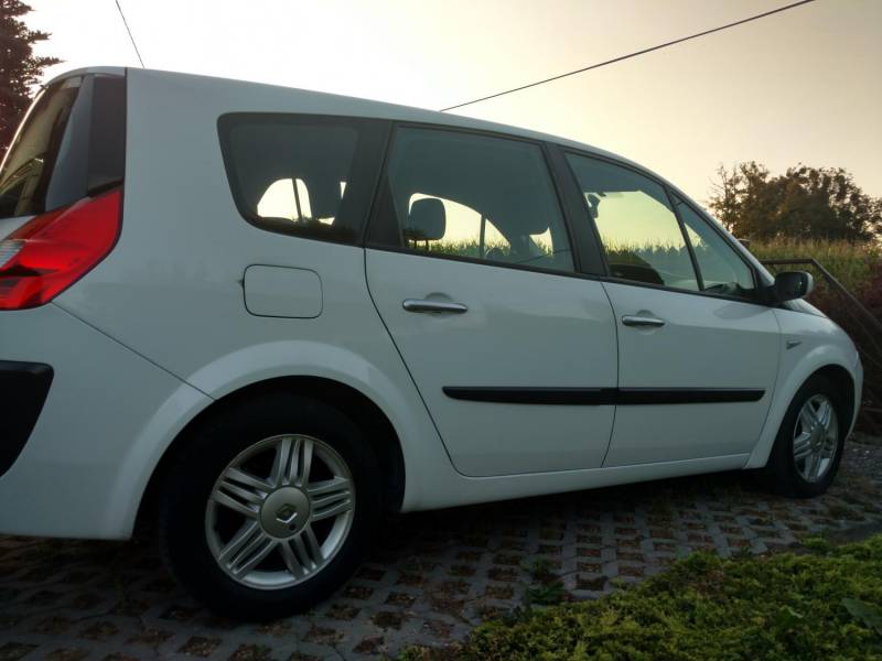 ox_renault-grand-scenic-7os