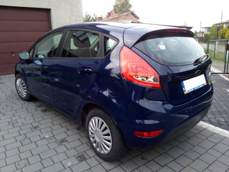 ox_ford-fiesta-2009r-klimatyzacja-niski-przebieg-12b-16v-82km-zamiana