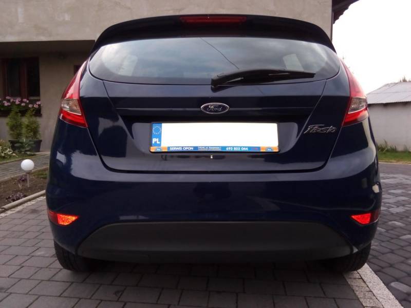 ox_ford-fiesta-2009r-klimatyzacja-niski-przebieg-12b-16v-82km-zamiana