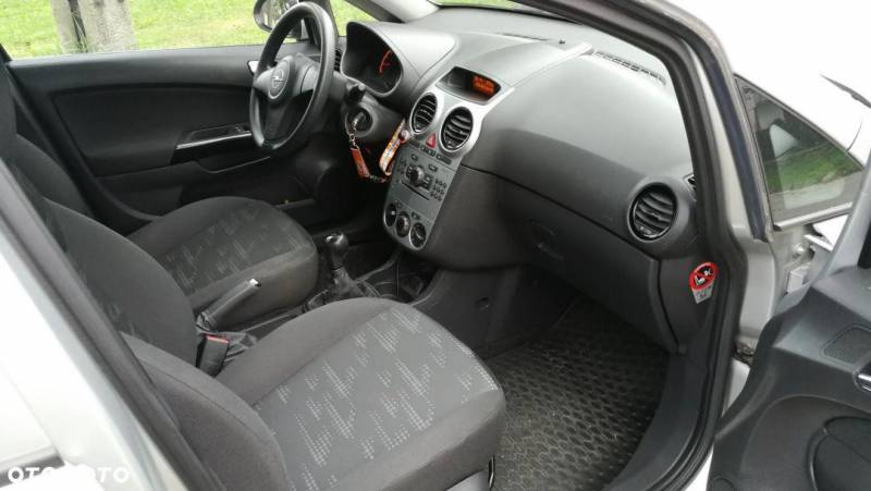 ox_opel-corsa-krajowy-12-benzgaz-klimatyzacja-2014r