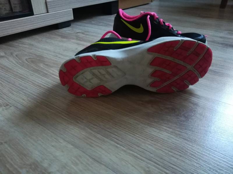 ox_buty-nike-r-36