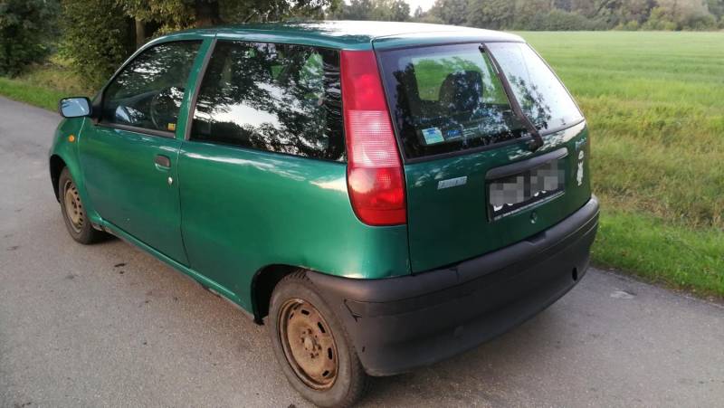 ox_fiat-punto-11-benzyna-przeglad-do-18092019-zadbany-117tkm