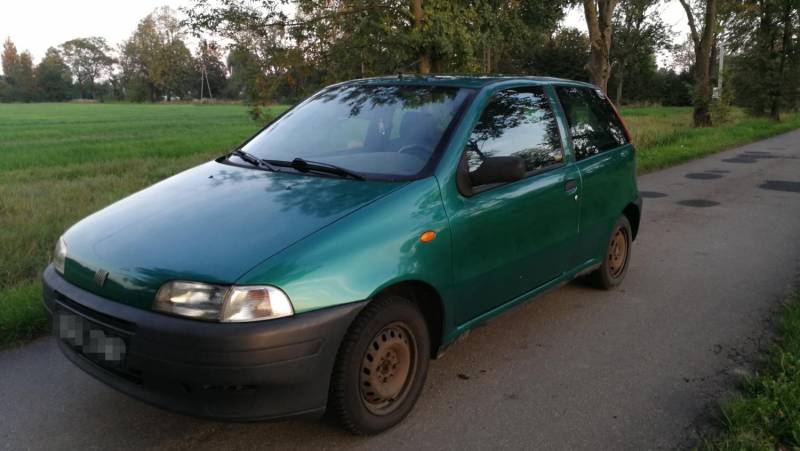 ox_fiat-punto-11-benzyna-przeglad-do-18092019-zadbany-117tkm