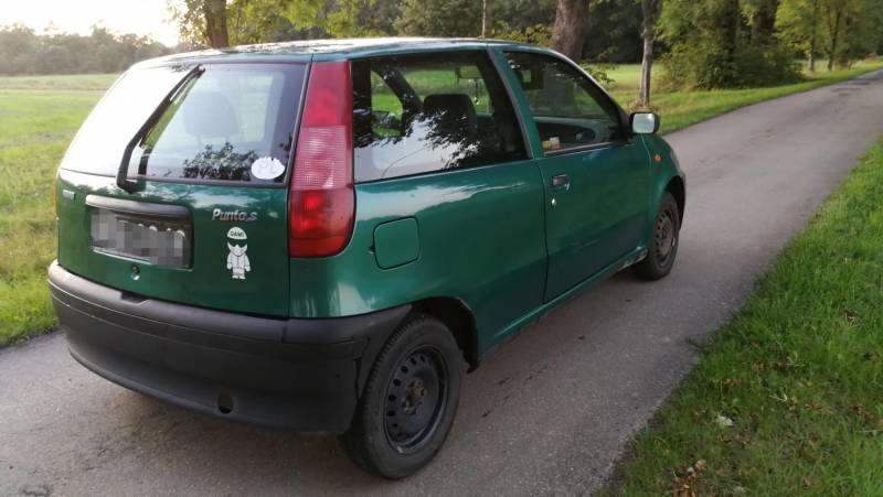 ox_fiat-punto-11-benzyna-przeglad-do-18092019-zadbany-117tkm