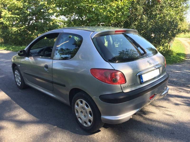ox_peugeot-206-11benzyna-2004rok