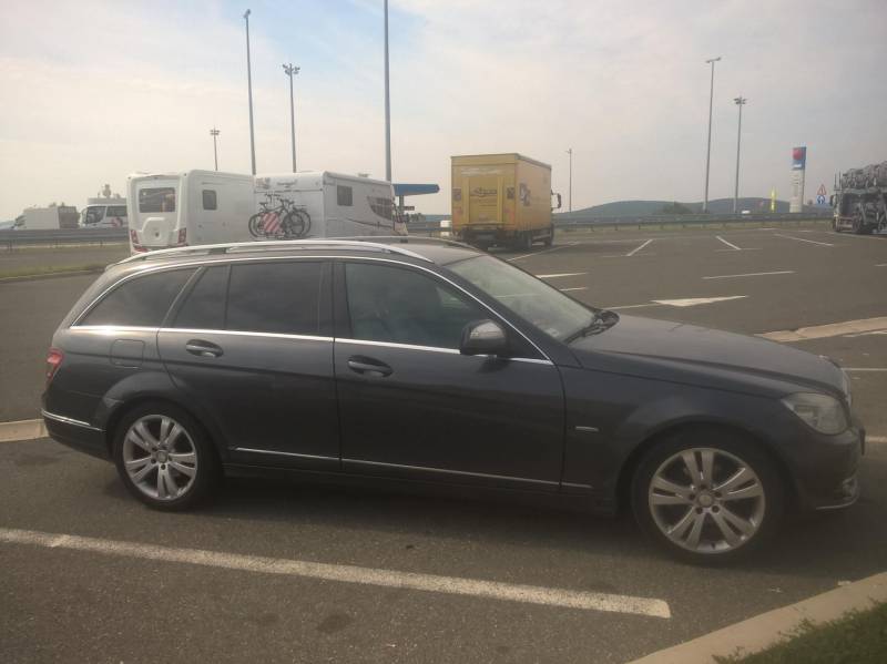 ox_mercedes-w-204combi-2007r-22-cdi-avangarde