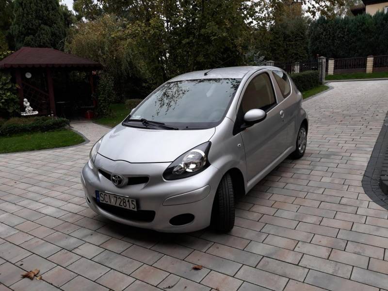 ox_sprzedam-toyota-aygo-10-2009r