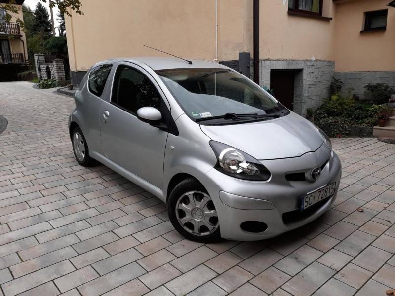 ox_sprzedam-toyota-aygo-10-2009r